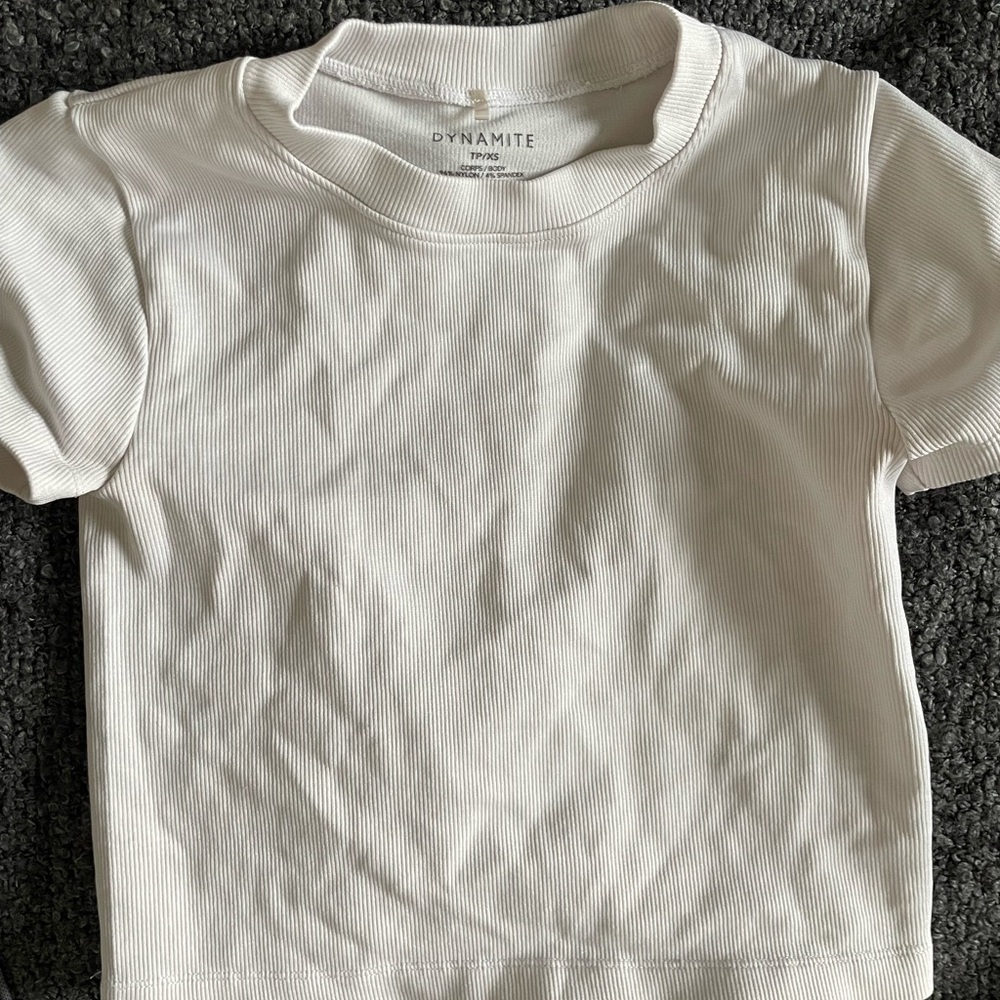 Cropped Ribbed Tee - Picture 2 of 3
